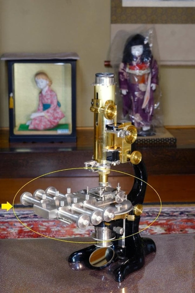 Leitz 6 Spindle Ernst Reitz's Integrating Stage-Microscope Accessories