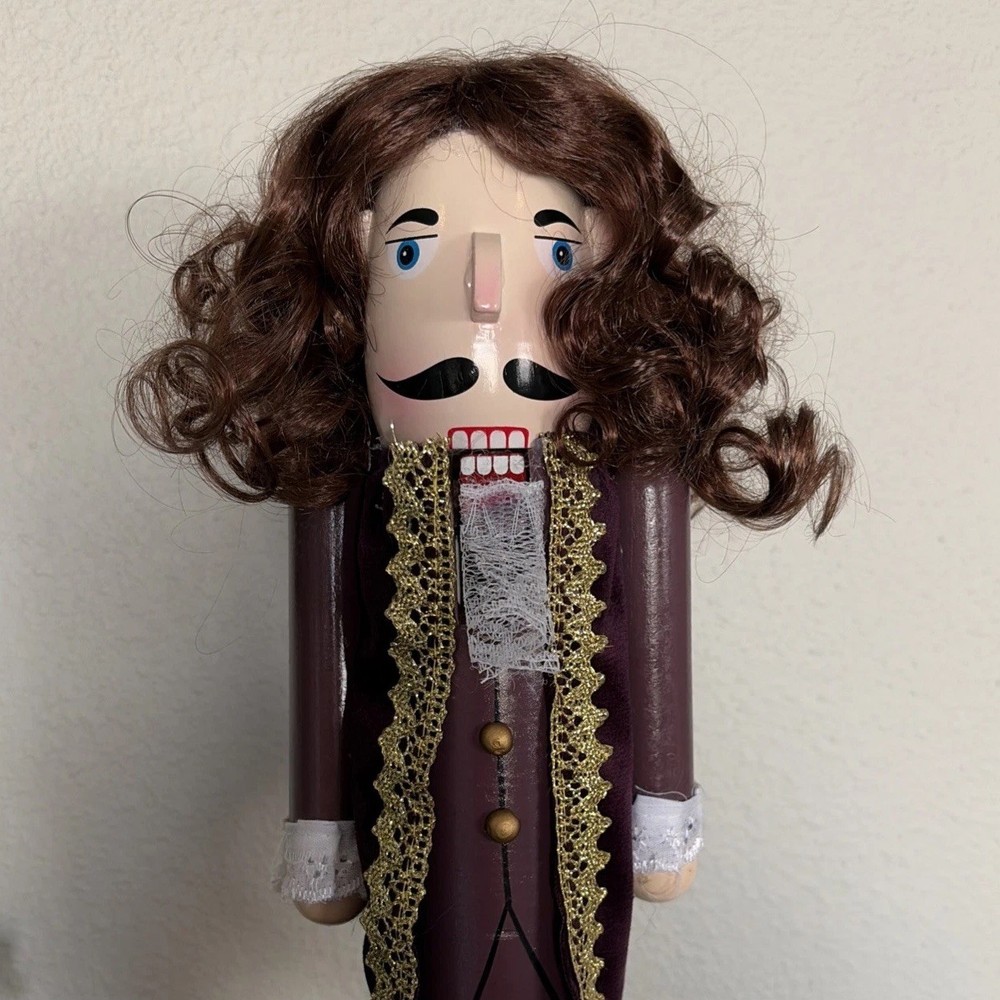 NUTCRACKER: COMPOSER ASHLAND LIFESTYLE 16" New