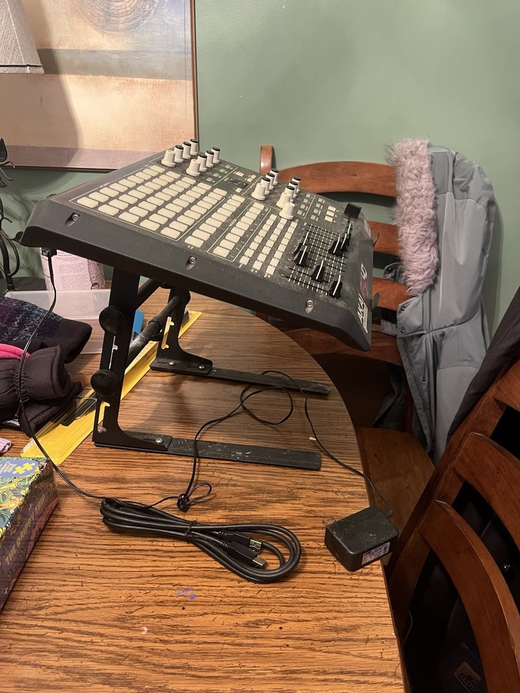 Akai Professional APC40 DAW MIDI Controller Ableton