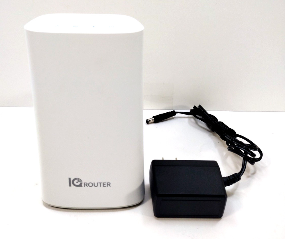 IQ Mesh Router in White RP052M