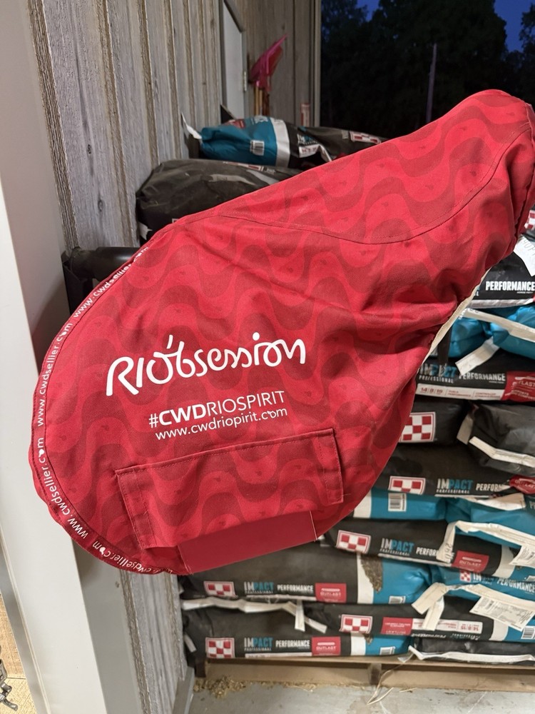 CWD Close Contact Saddle 17.5"