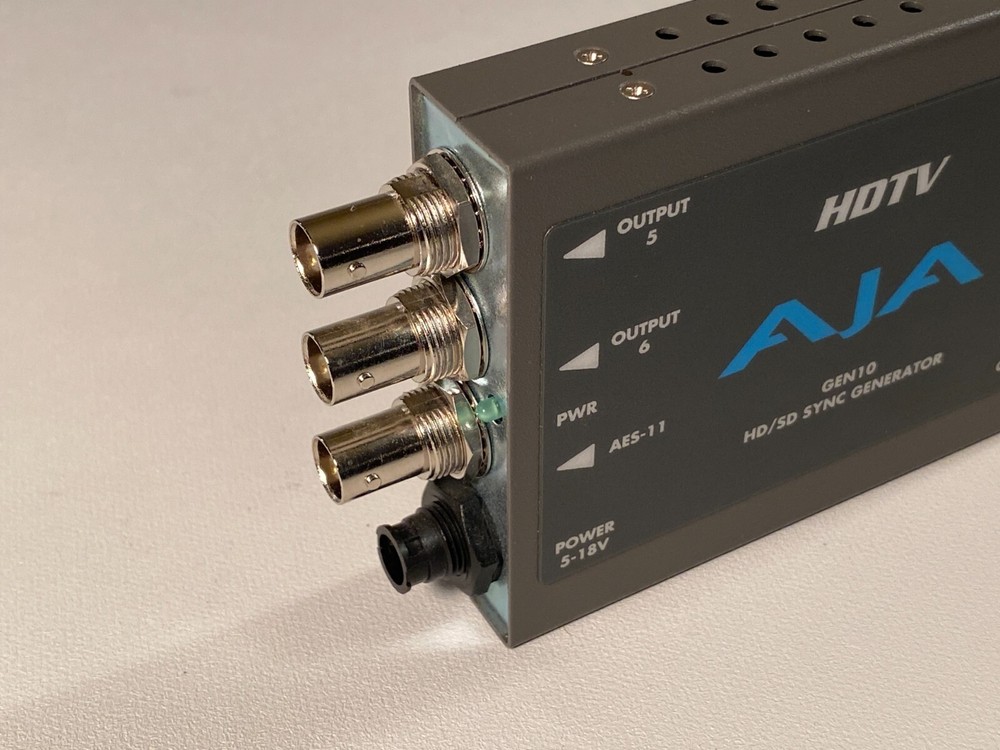 AJA GEN10 HD/SD/AES Sync Generator