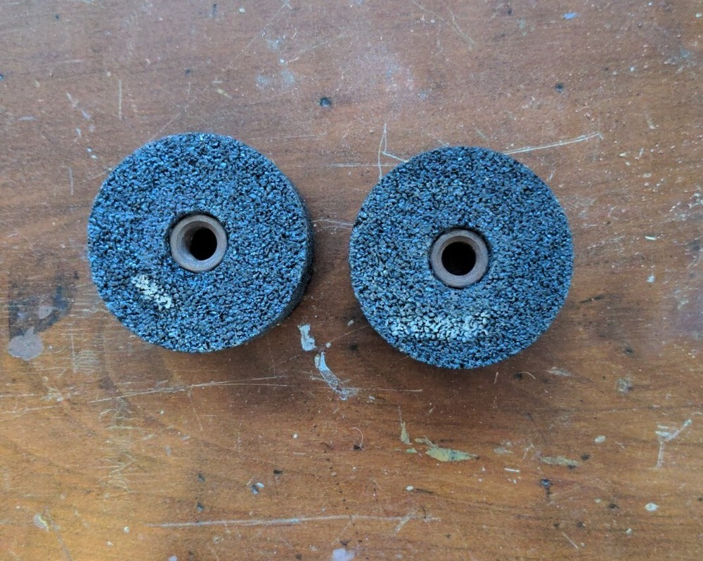 8 CINCINNATI MILACRON 2" GRINDING WHEEL 3/8 THREAD HOLE