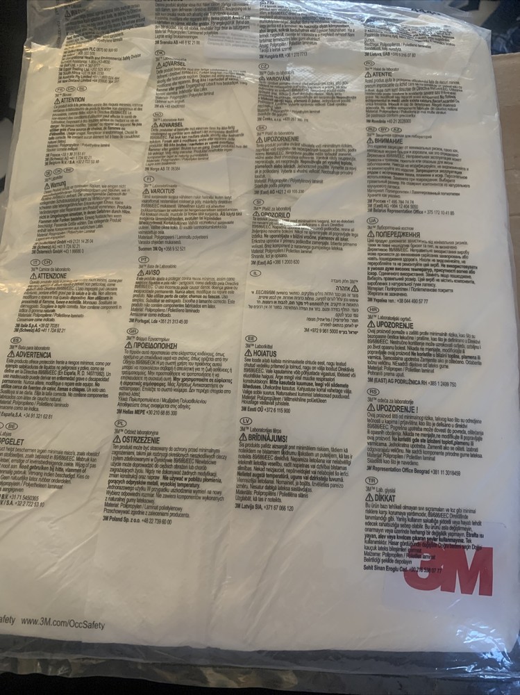 3M Disposable Lab Coat 4440 Large