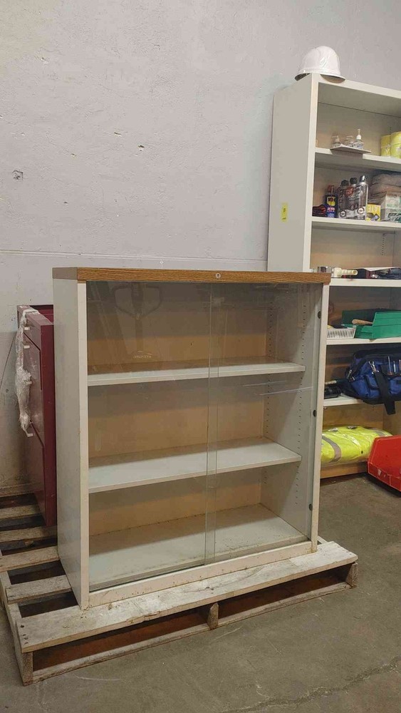 3' Dual Sliding Glass Overhead Casework (109325)