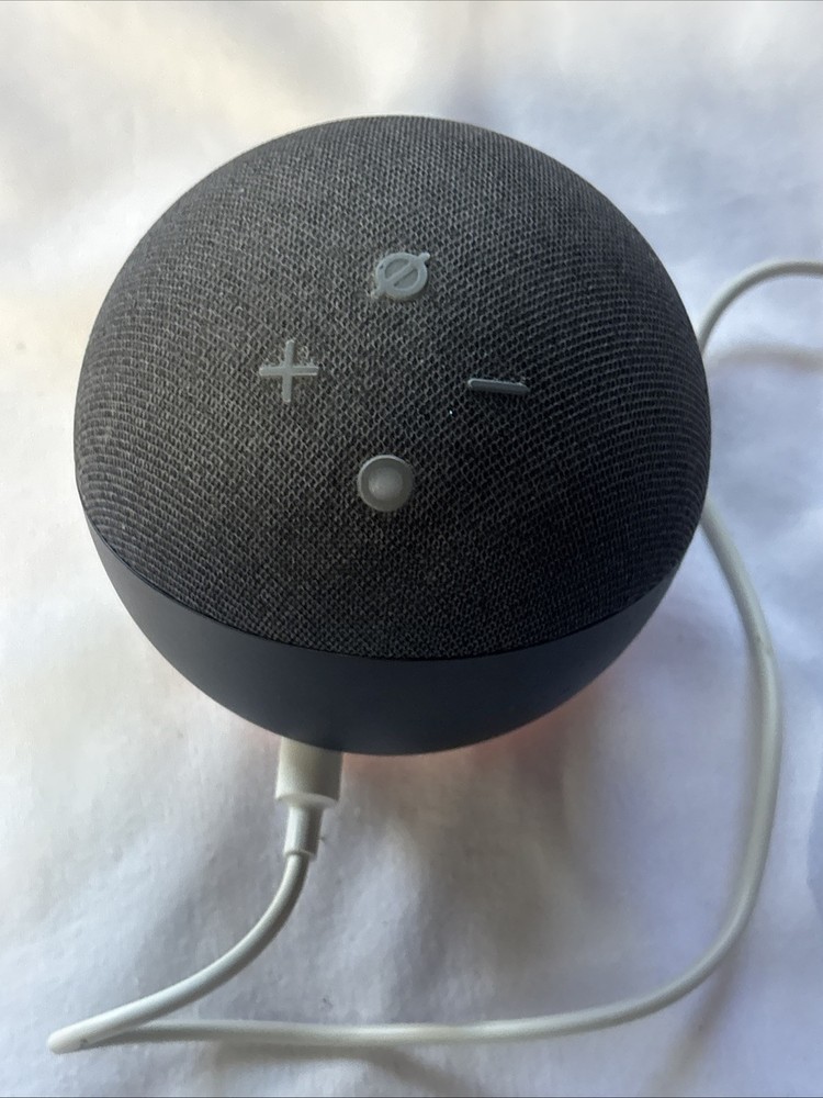 Amazon Echo Dot 4th Gen Smart Speaker Charcoal Model B7W64E with Charger