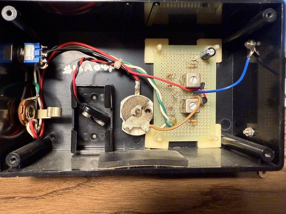 Electro-Harmonix SCREW UPPER 582971