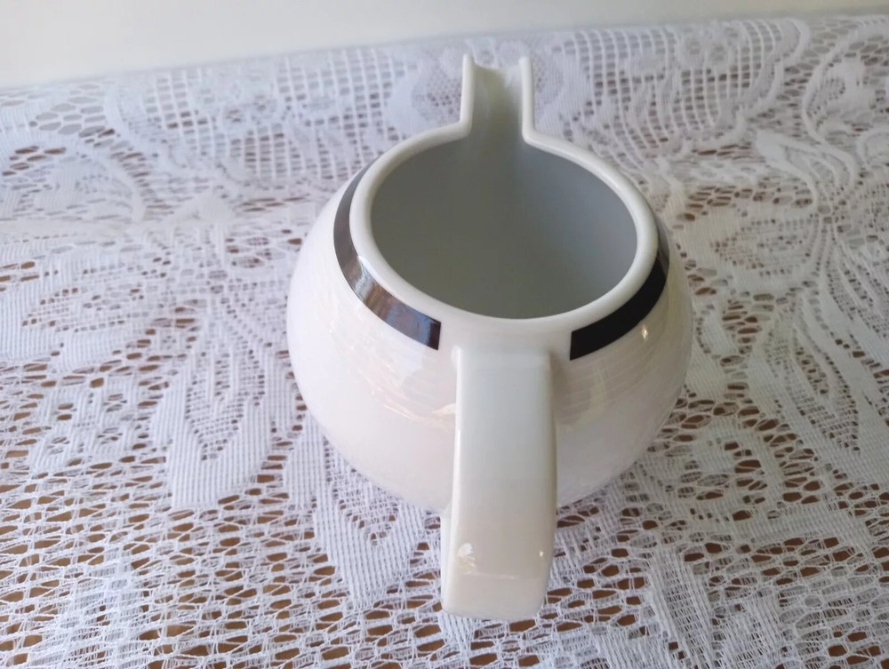 Vintage STUDIO NOVA Y0131 Cafe Classics Black Small Creamer Dish Replacement