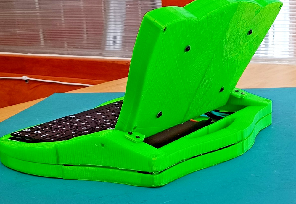 Apple Newton eMate - Inspired Custom 3D-printed RISC-V Linux Laptop