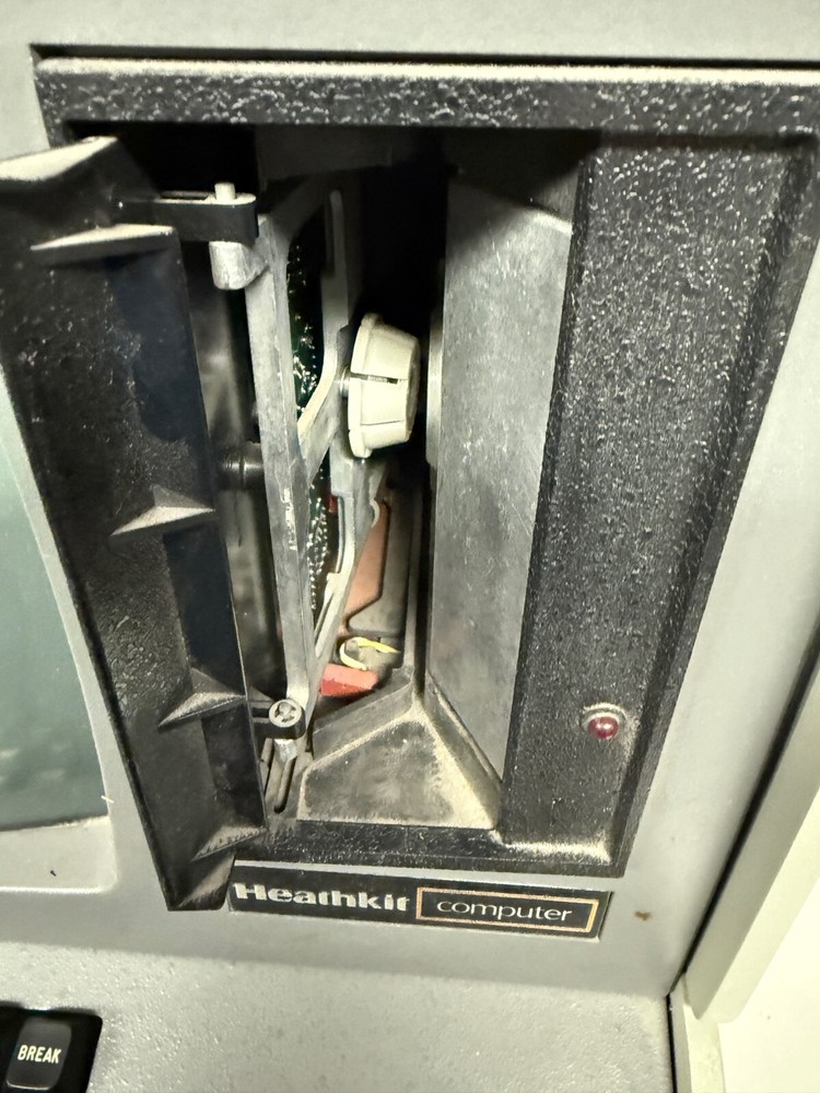Vintage Heathkit Video Terminal Computer H89 or H89A ?