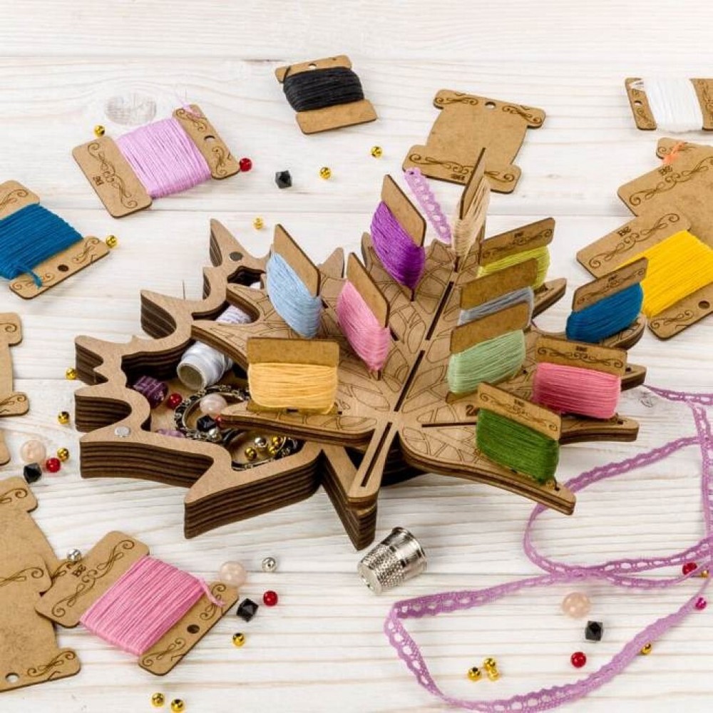 Plywood Needlework Box + 21 spools Needlework Organizer Thread/Floss organizer