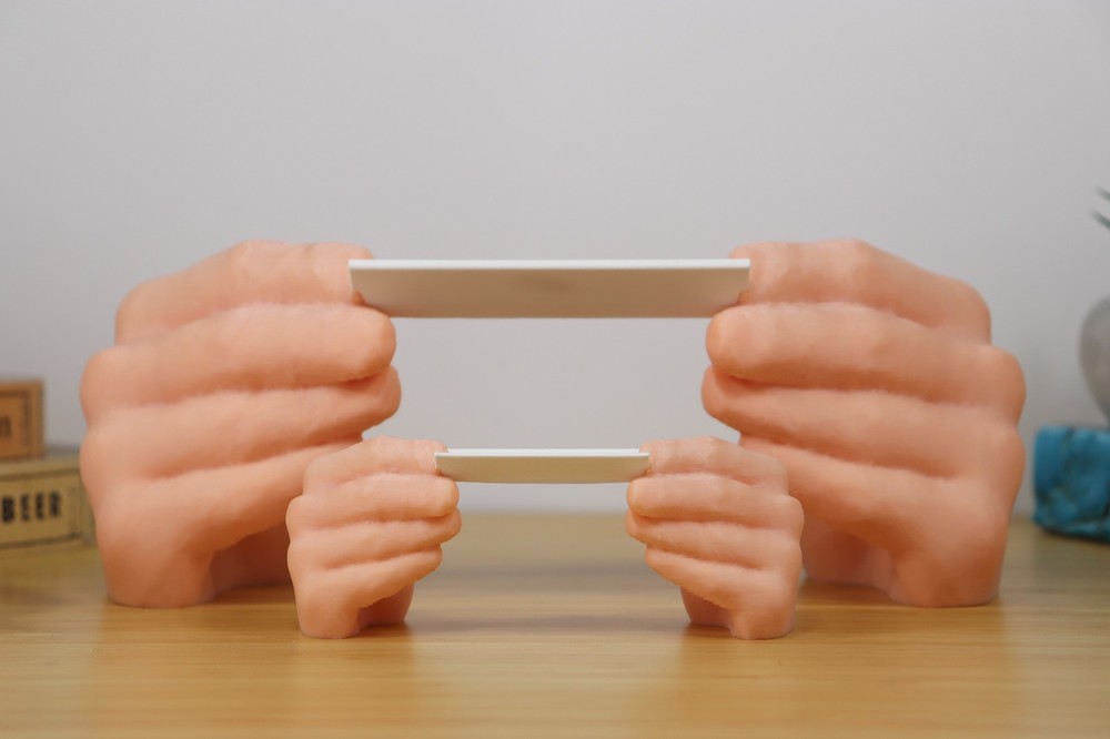 Hands Rolling Holder Stand 3D Printed