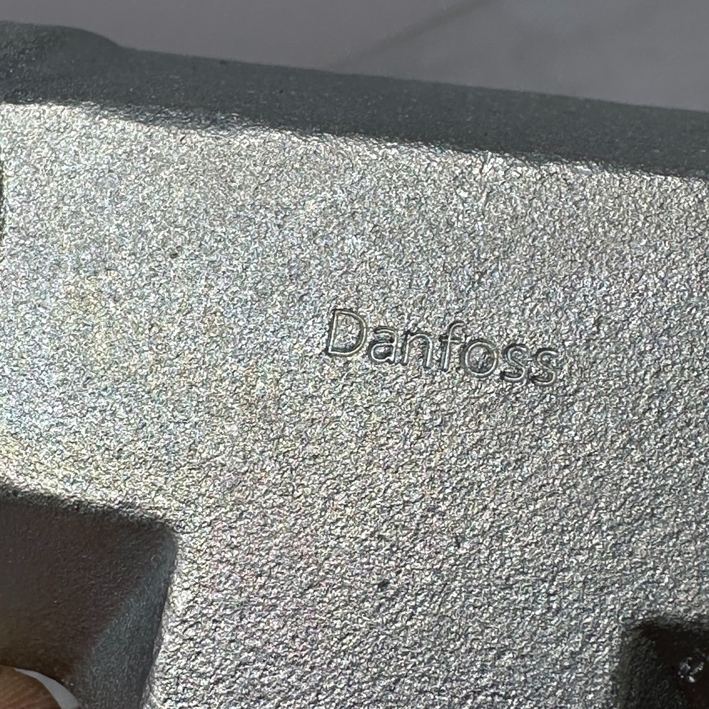 Danfoss 1-5/8" Angle Thermostatic Radiator Valve