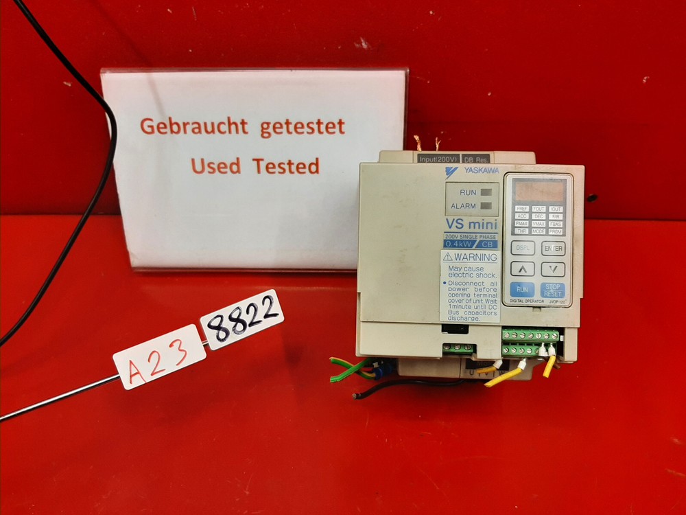 YASKAWA CIMR-XCBCB0P4 (1.1KVA)