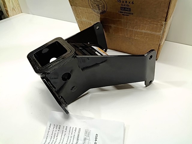 Moose Receiver Hitch - 2000 Moose NOS