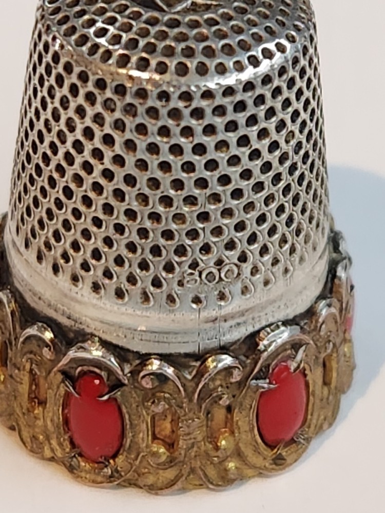 VINTAGE / ANTIQUE CABACHON 800 SILVER THIMBLE GERMAN