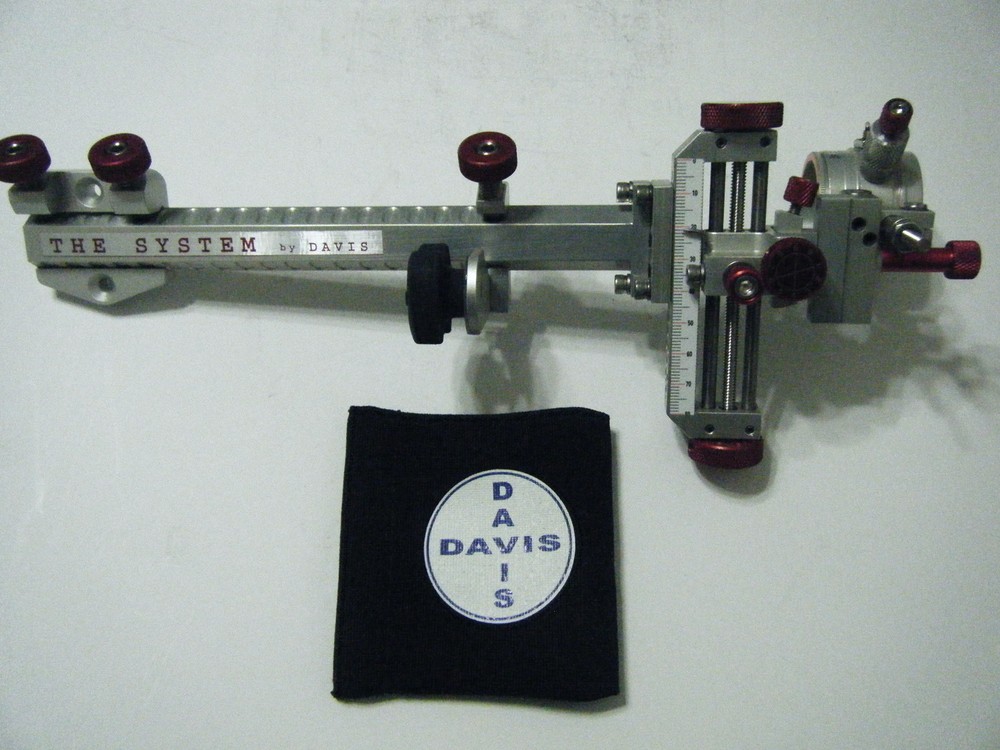 4" DAVIS TARGET SIGHT- Double knob mount -Silver/Red knobs-scope .010 red.