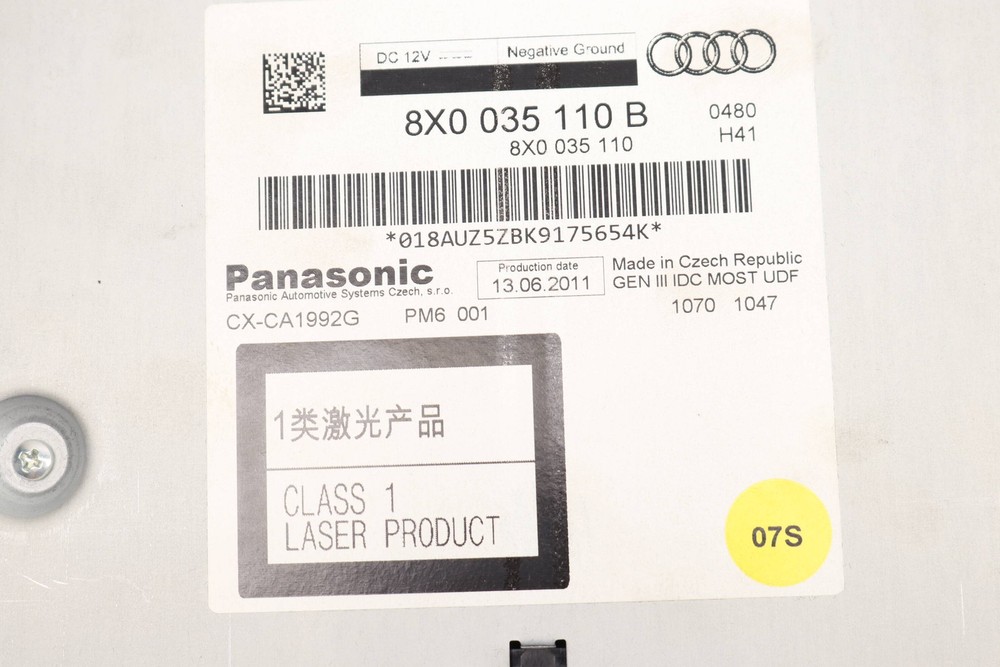 2012-2013 AUDI A6 - 6 DISC CD Changer 8X0035110B