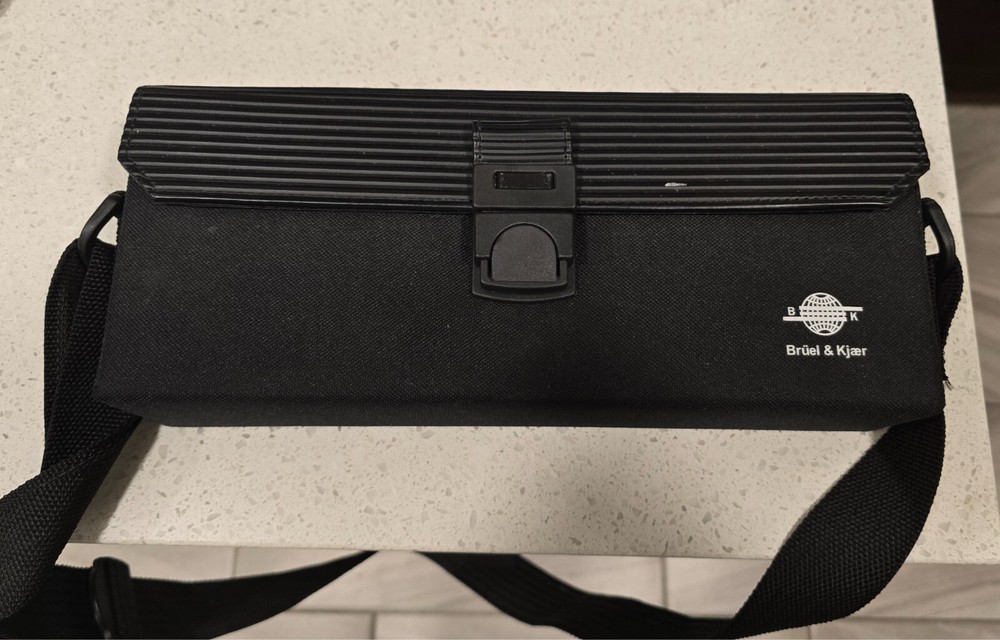 Bruel & Kjaer Type 2537 Hand-Arm Vibration Meter