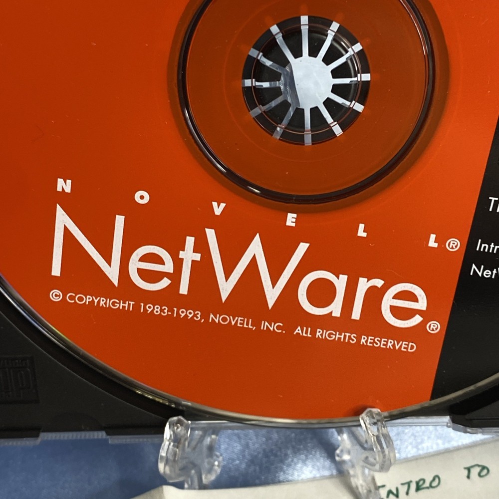 1993 NOVELL NETWARE CD-ROM ElectroText - Training - Intro to NetWare 4.01 UNUSED