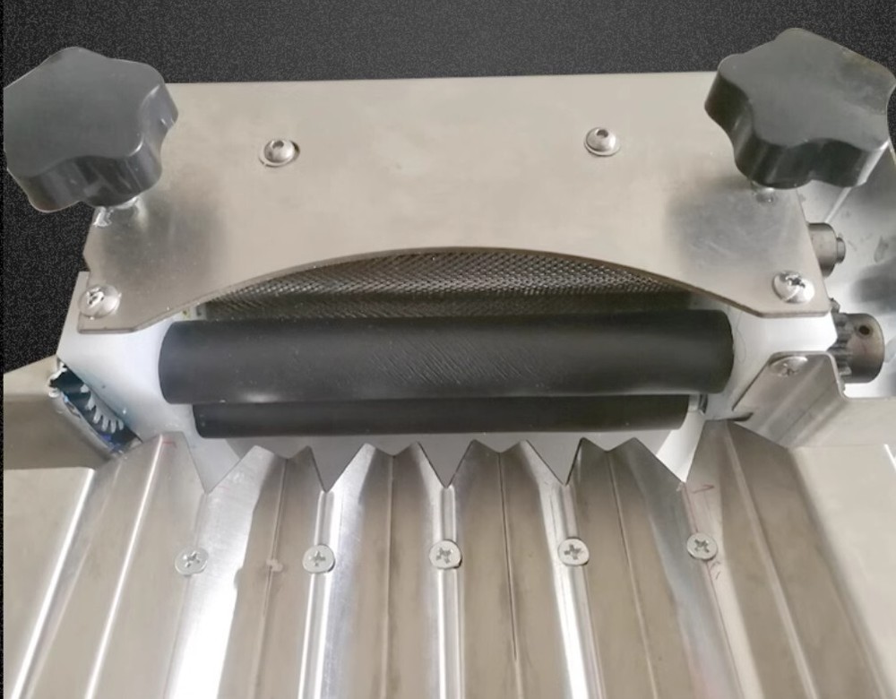 Automatic Pea Sheller Fresh Green Bean Soybean Green Peas Peeling Machine