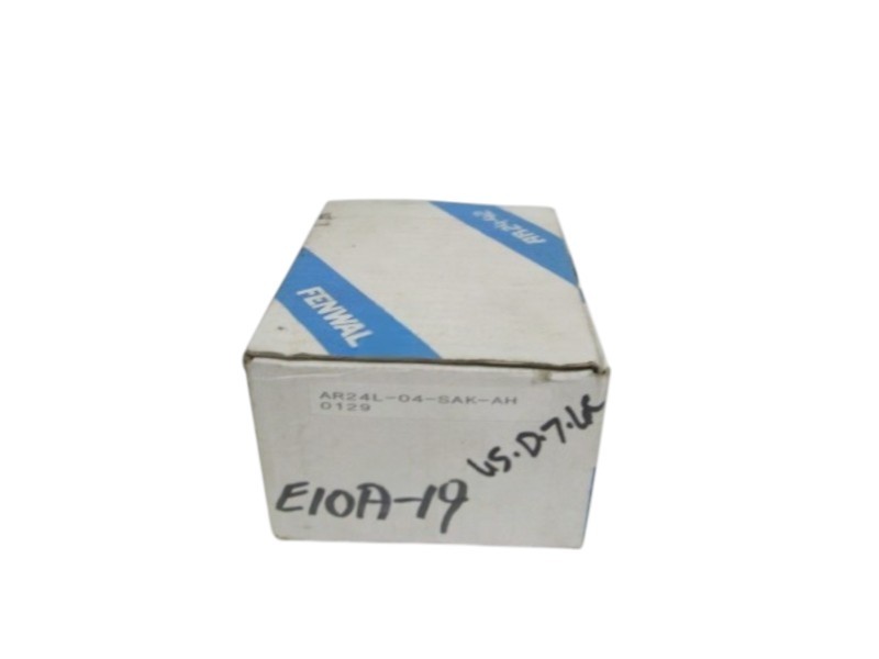 FENWAL DIGITAL TEMPERATURE CONTROLLER AR24L-04-SAK-AH  NSMP