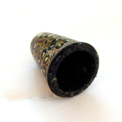 VINTAGE THIMBLE BLACK LACQUER WOODEN LEOPARD/CHEETAH