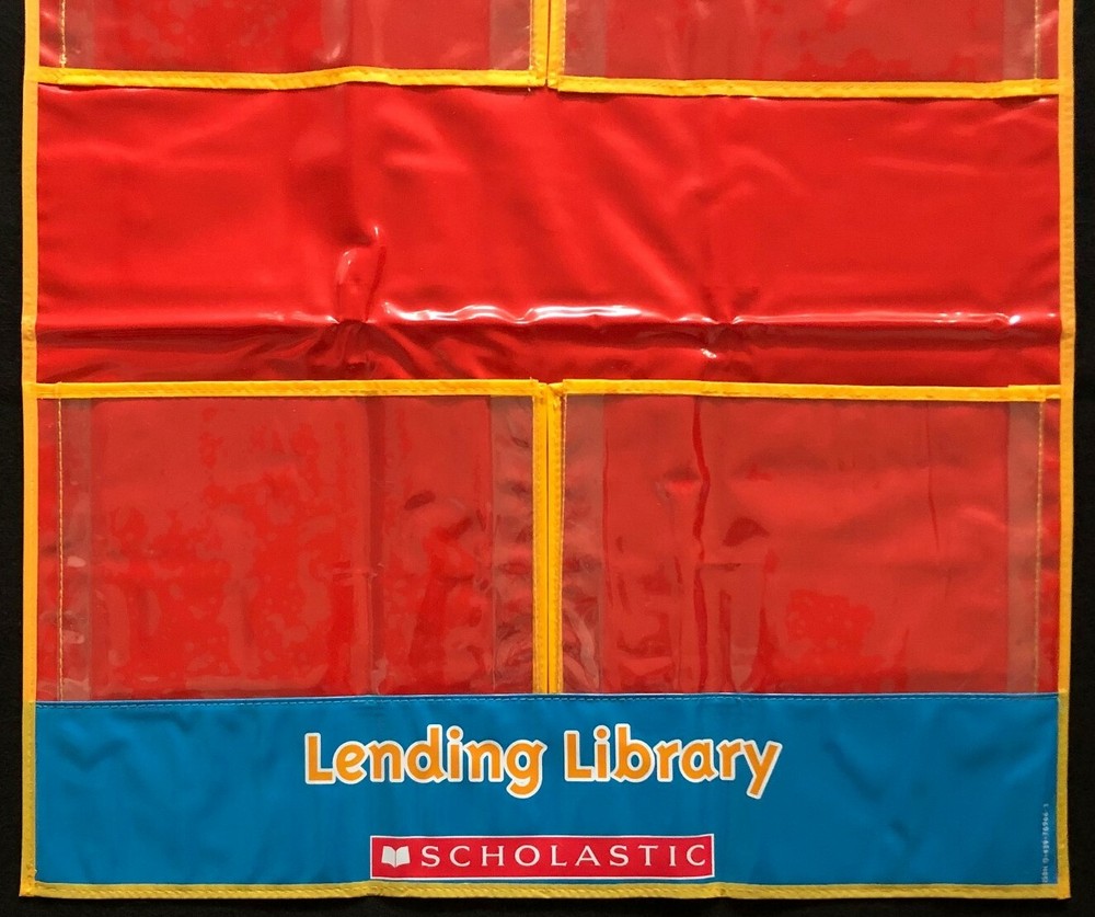 "TEXT TALK" - RED HANGING POCKET CHART