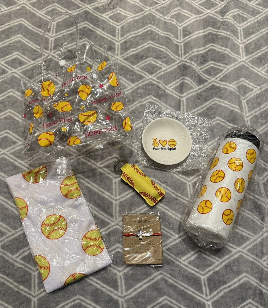 7pc Softball Gift Bag with accessories