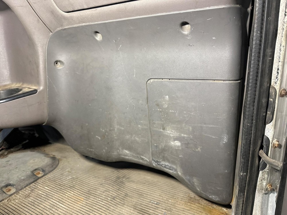 2006-2015 Peterbilt 386 TRIM OR COVER Dash Panel - Used