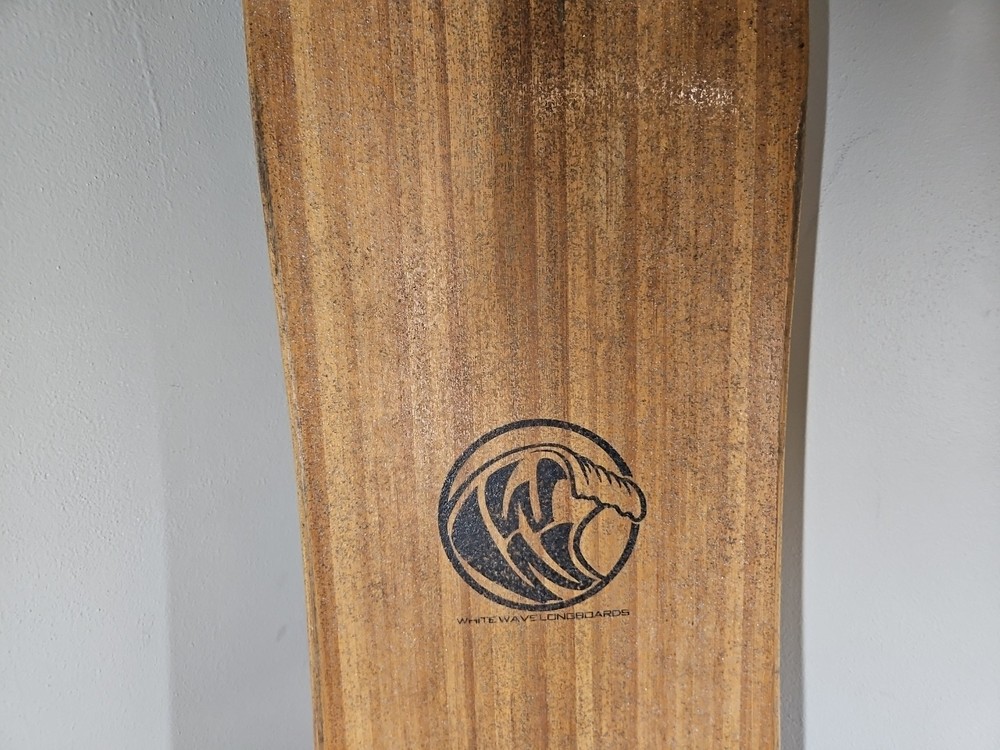 White Wave Longboard Skateboard Warrior 38”