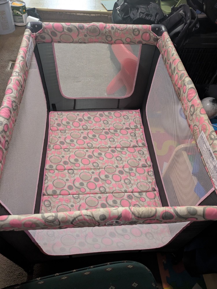 Portable Playyard (USED 2X) Pink/Gray