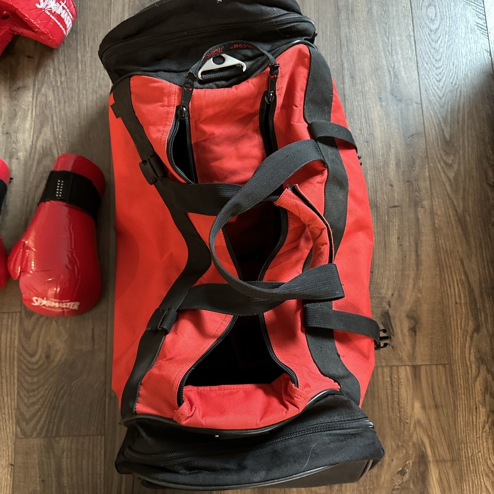 Tiger Claw Spinmaster Karate Sparring Gear And Bag Size Small