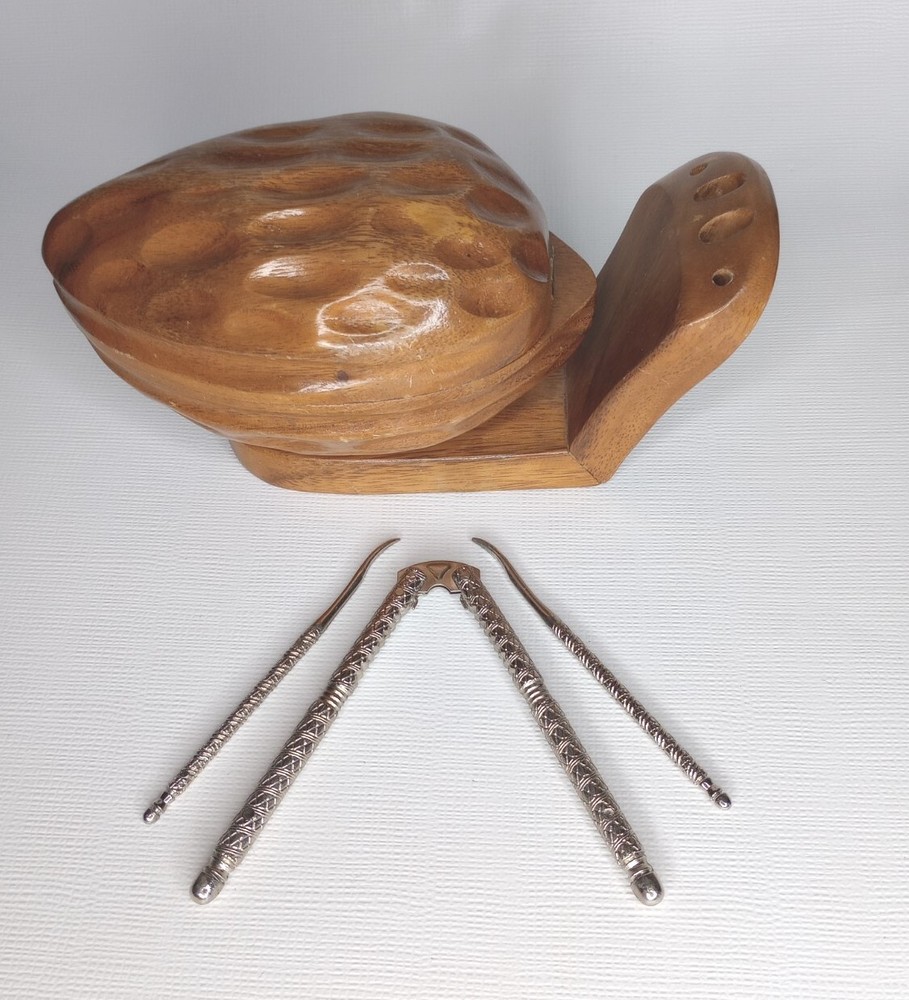 Walnut Shaped Nut Set Bowl, Picks, And Cracker VTG