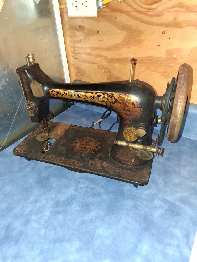 Old Singer Sewing Machine With Box