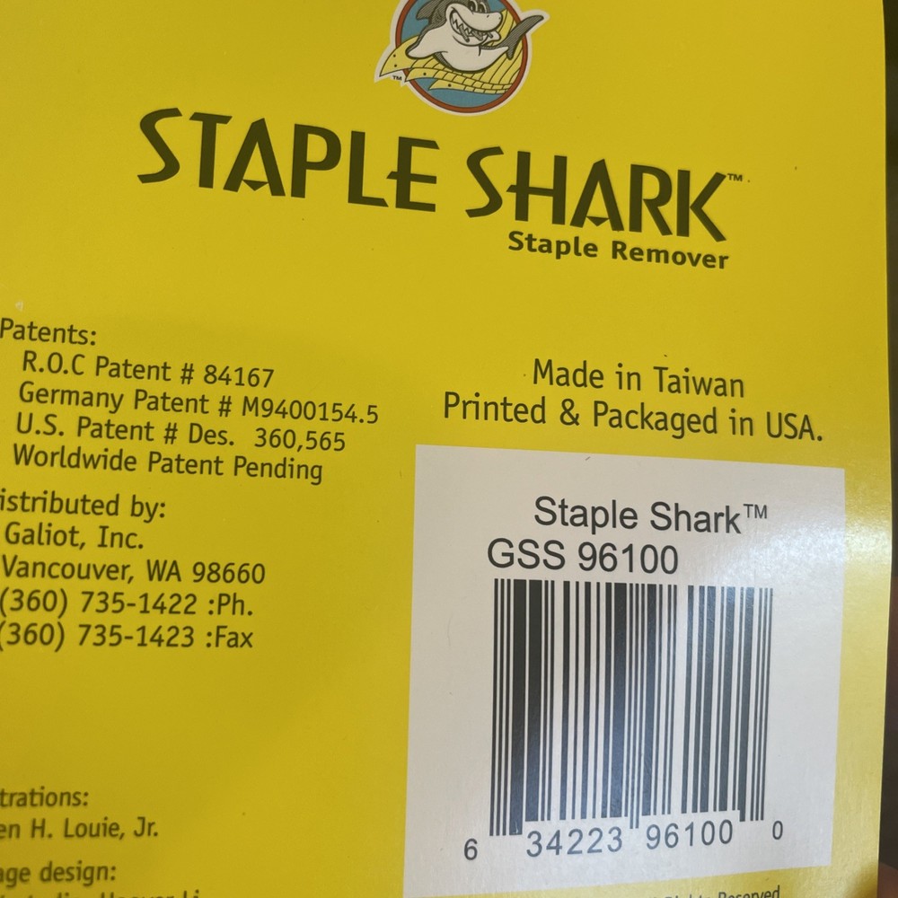 Staple Shark Staple Remover Galiot Red