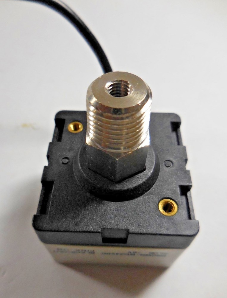 SunX PE-22 UPE22 Pressure Sensor