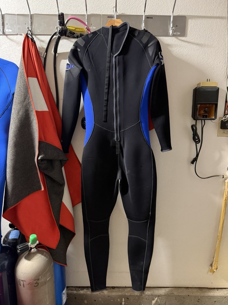 Scubapro Men's Everflex 3mm Wetsuit Size ML/Medium/Large Black/Blue