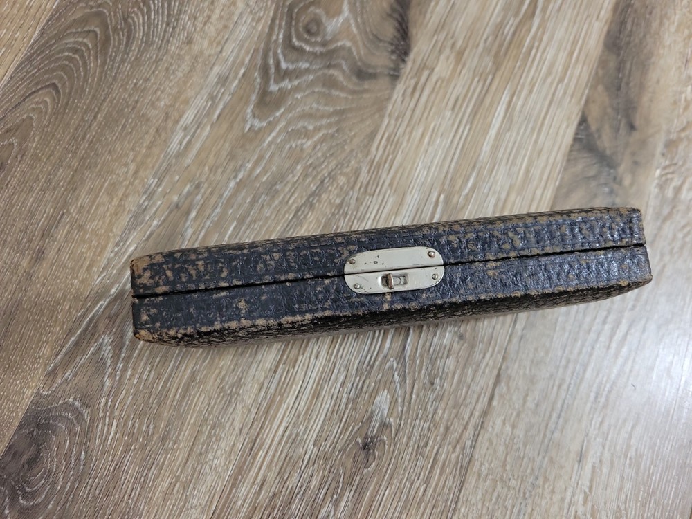 ABROWN & SHARPE UNIVERSAL BEVEL PROTRACTOR (Micrometer Protractor) May 9, 1911