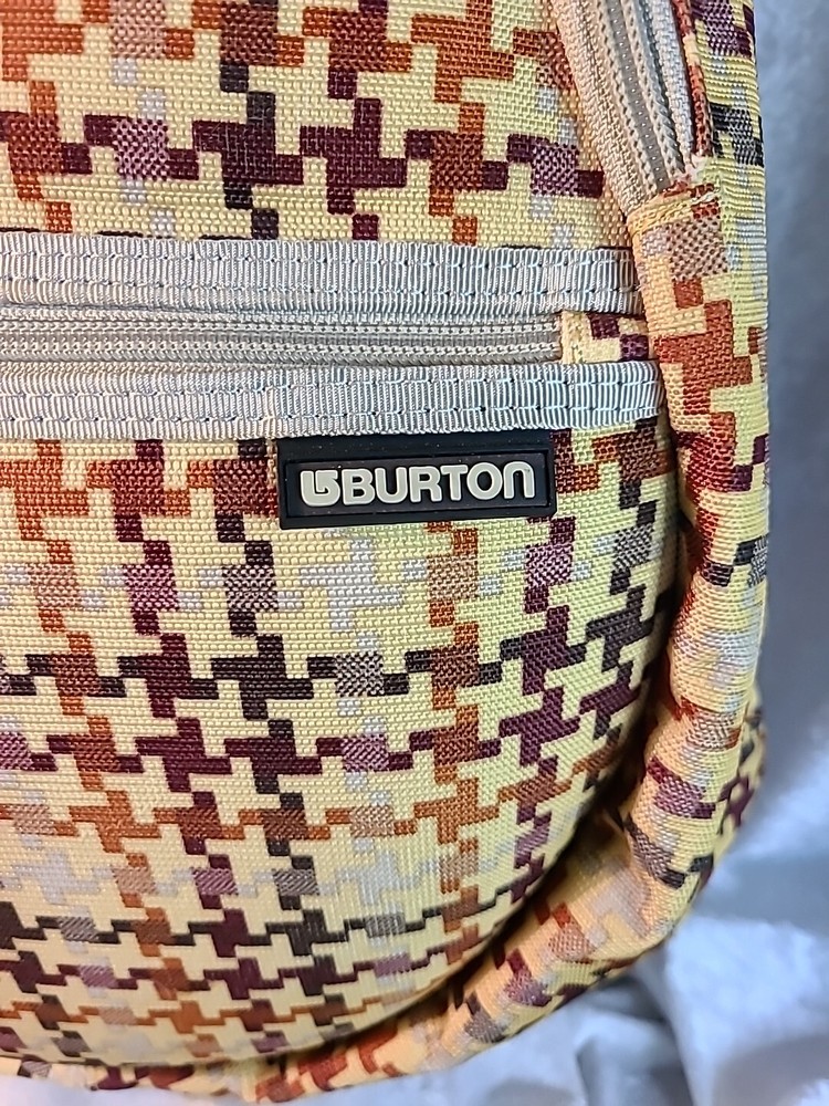 Burton Amp Pack Integrated iPod Controls Backpack Yellow 05276