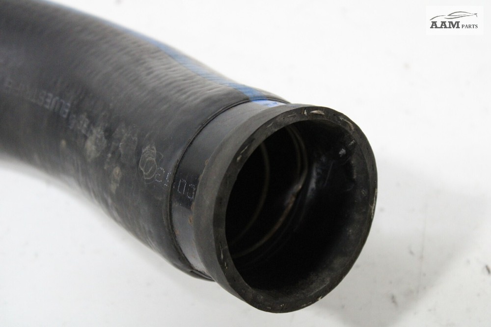 2018-2024 FREIGHTLINER CASCADIA ENGINE RADIATOR UPPER COOLANT HOSE OEM