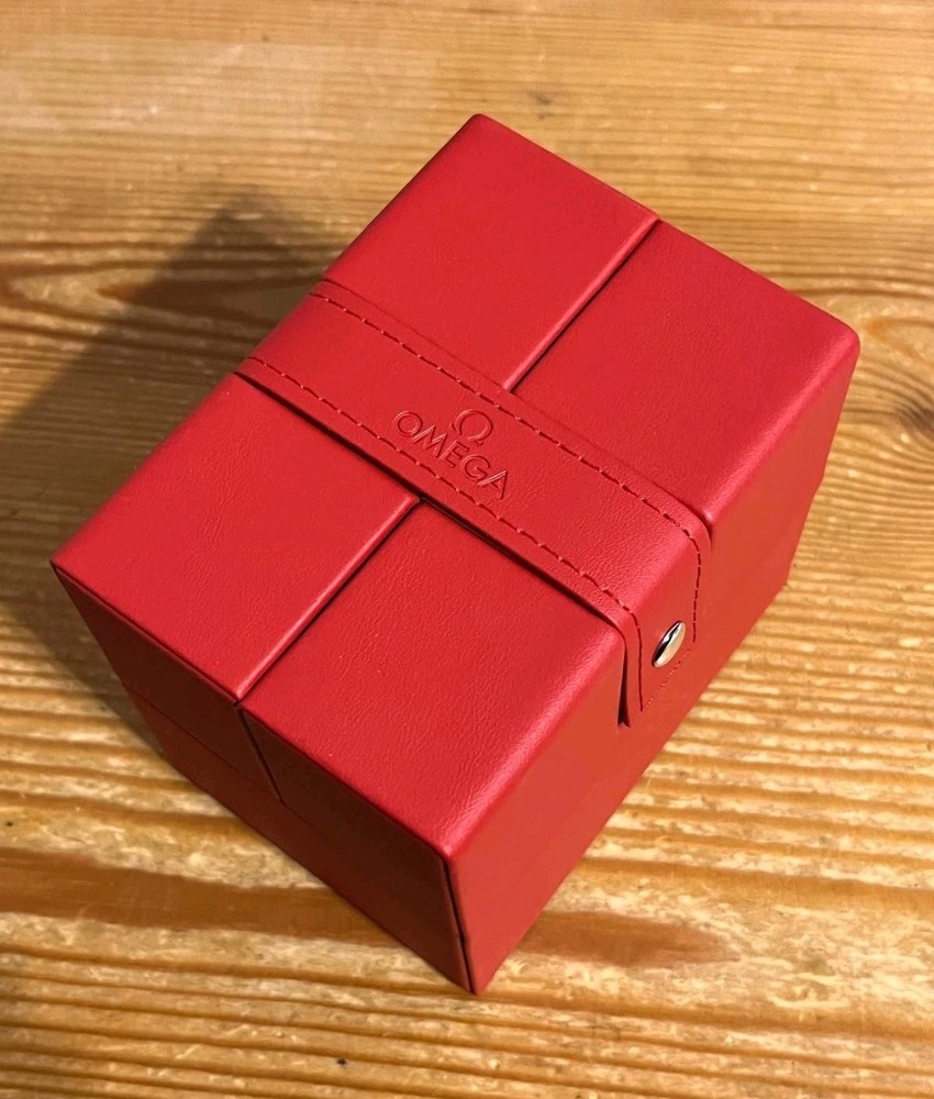 Omega Box(es) - Red - Genuine - New - Complete - Inner And Outer (Presentation)