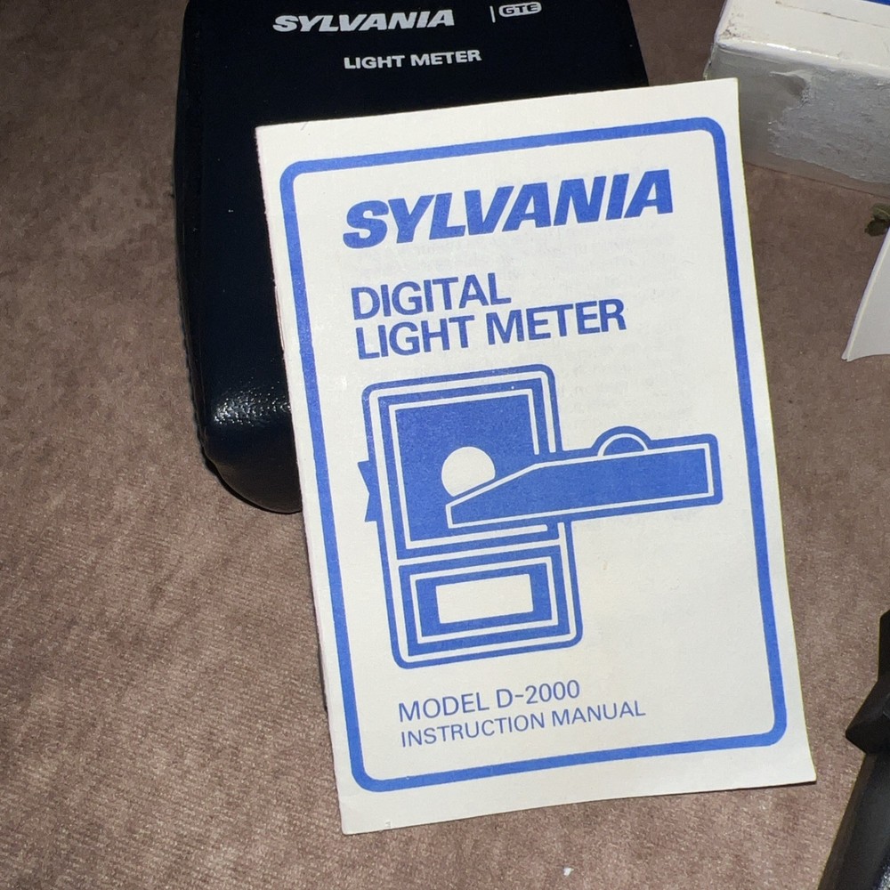 Vintage Sylvania Light Meter Model DS-2000 W/ Instructions & Case