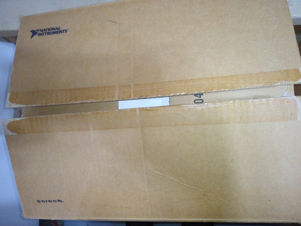 National Instruments SCXI-1000 Mainframe with SCXI-1141 Module Original Box