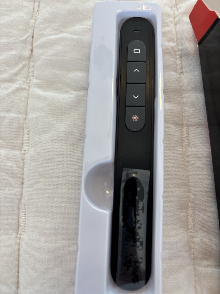 Wireless Presenter Clicker with Black Design