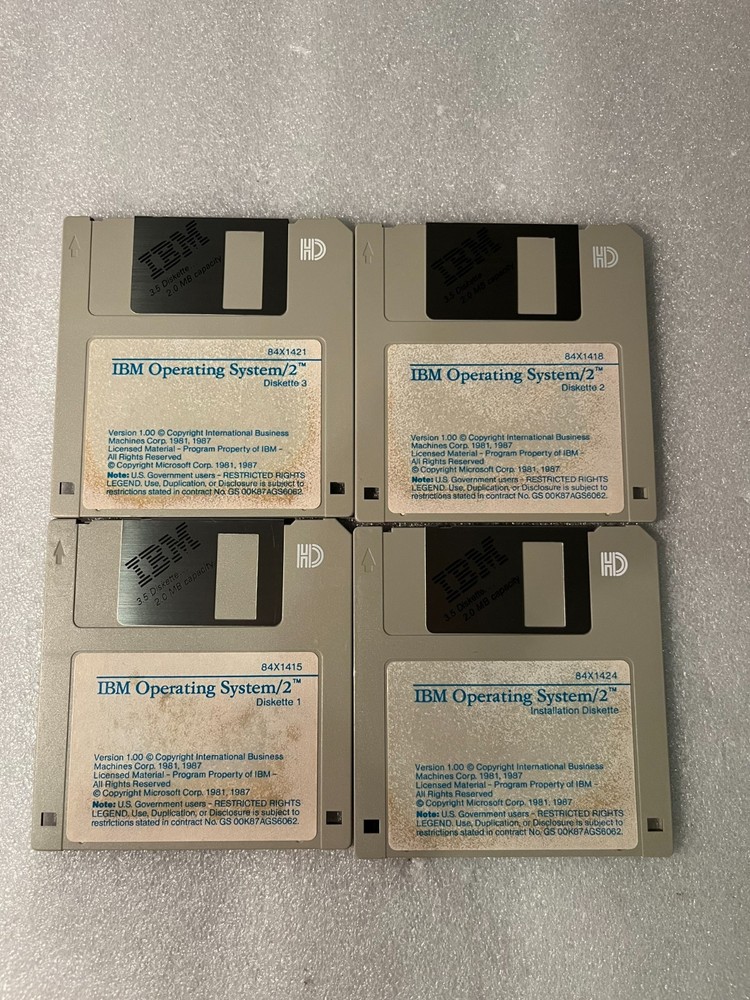IBM Operating System/2 - 3.5" Floppy Vintage Software '87 (4-Disk Set)