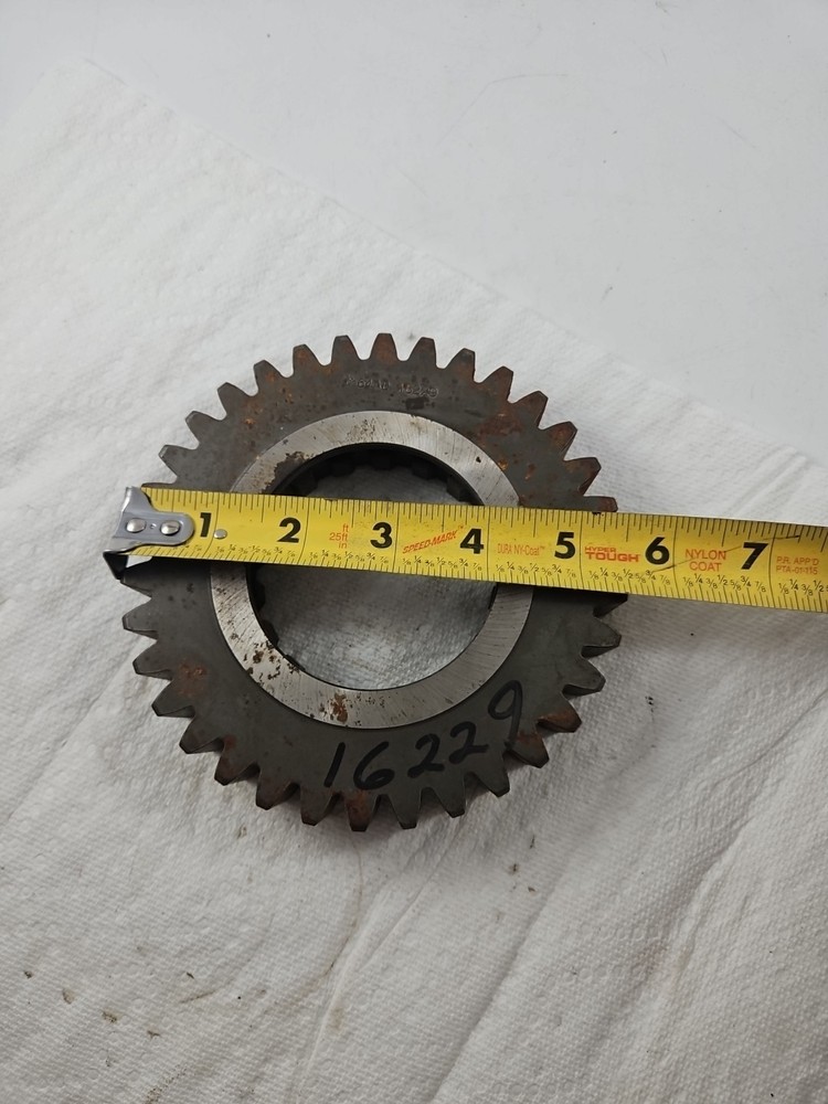 Spicer Transmission Gear — 16229 — New (Surface Rust)