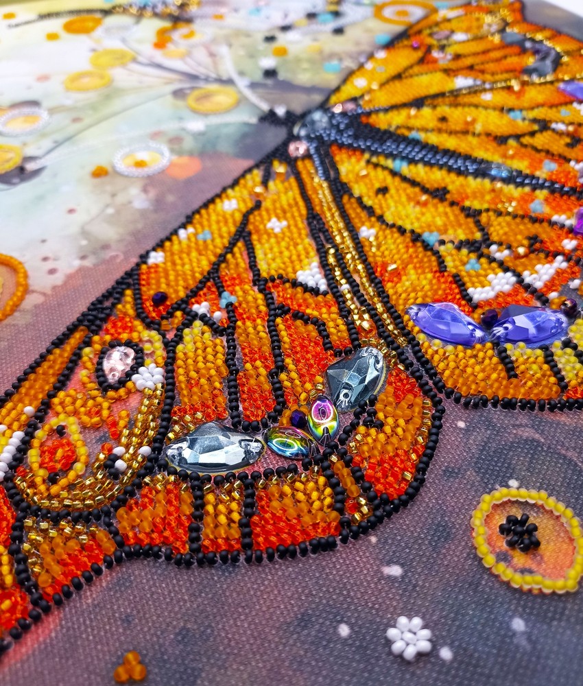 Abris Art Main Bead Embroidery Kit Amber flight AB-874