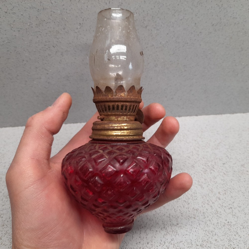 Oil lamp- With Wick. Missing a pedestal/ base
