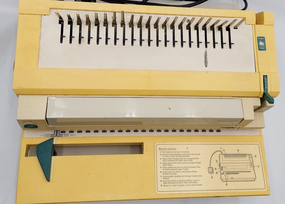 GBC Binder Model 470KM